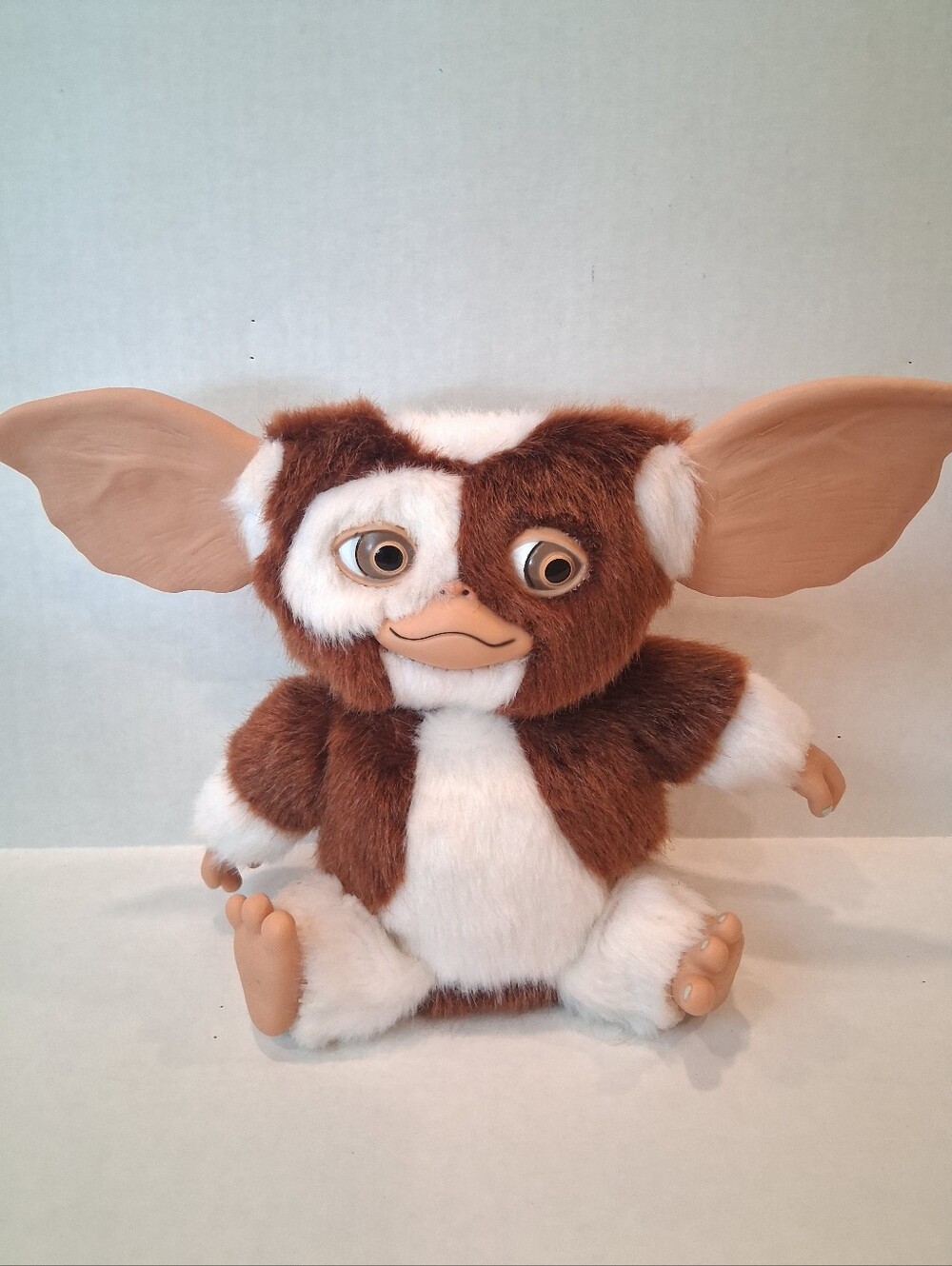 NECA Gremlins Dancing Gizmo Doll
